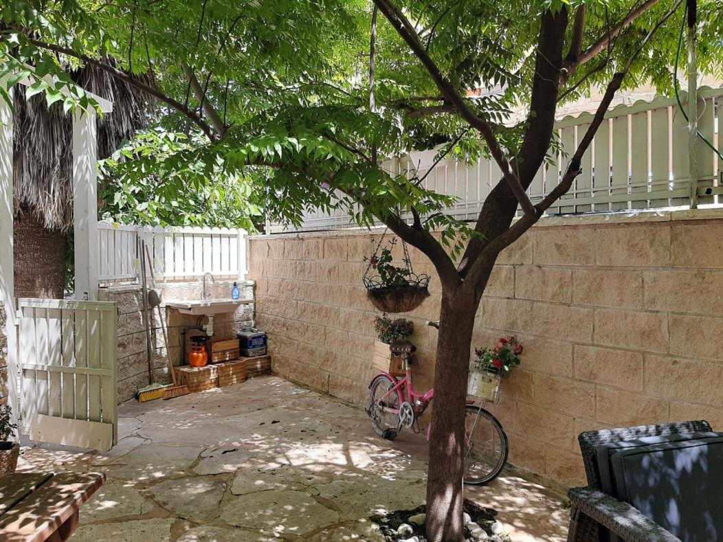 Garden Apartments. Mas'ada Екстер'єр фото