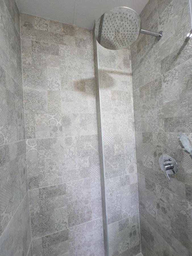 Garden Apartments. Mas'ada Екстер'єр фото