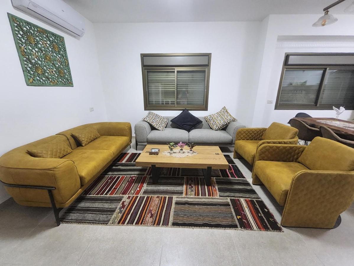 Garden Apartments. Mas'ada Екстер'єр фото